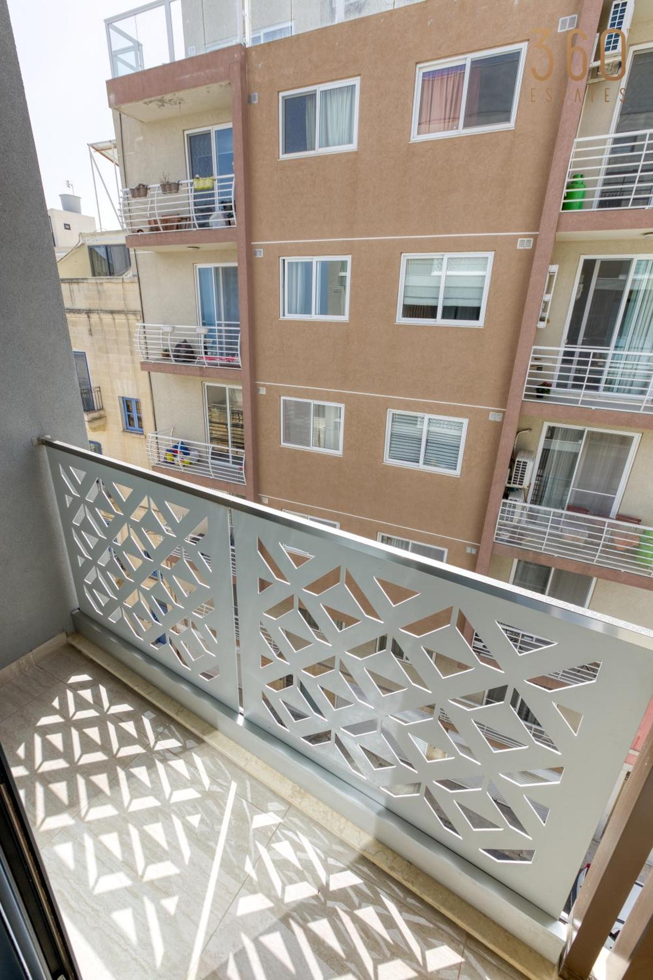 Designer 2Br Home With Stunning Views In St Pauls By 360 Estates St. Paul's Bay Dış mekan fotoğraf